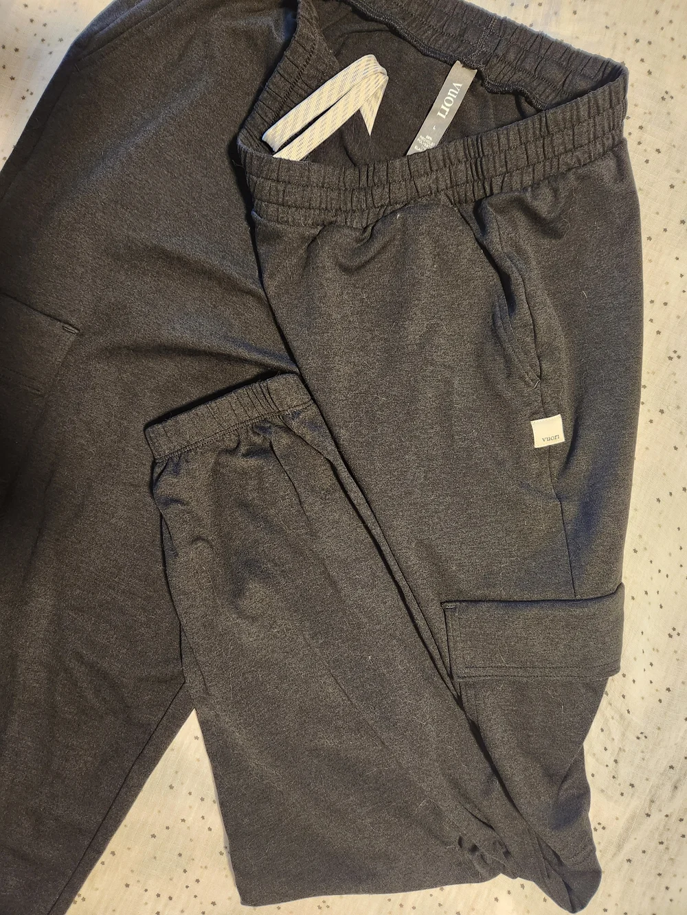 Vuori Women's Boyfriend Cargo Jogger - Picture 2 of 3